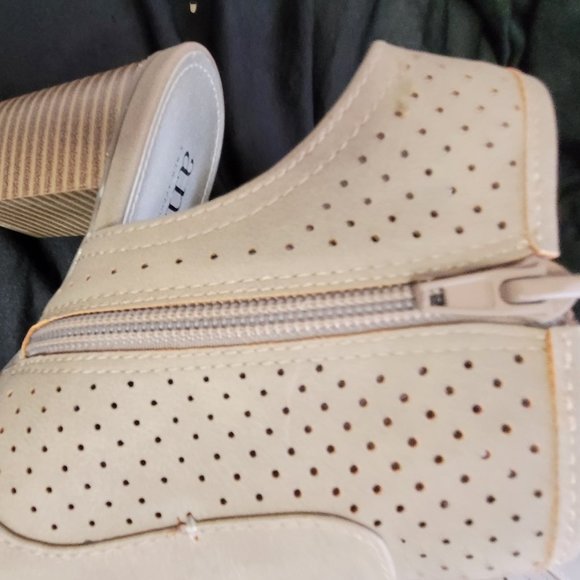 A.N.A. Peep Toe Heels - Picture 4 of 8